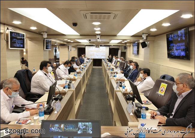 تشریح برنامه های آتی و تجلیل از کارمندان نمونه و برگزیدگان قرآنی 3