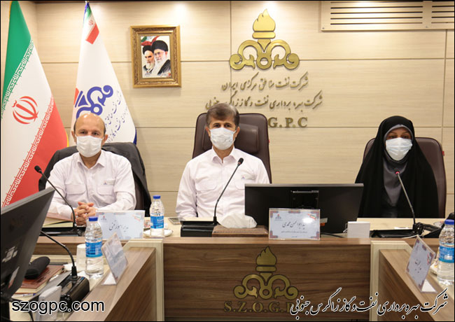 تشریح برنامه های آتی و تجلیل از کارمندان نمونه و برگزیدگان قرآنی 9