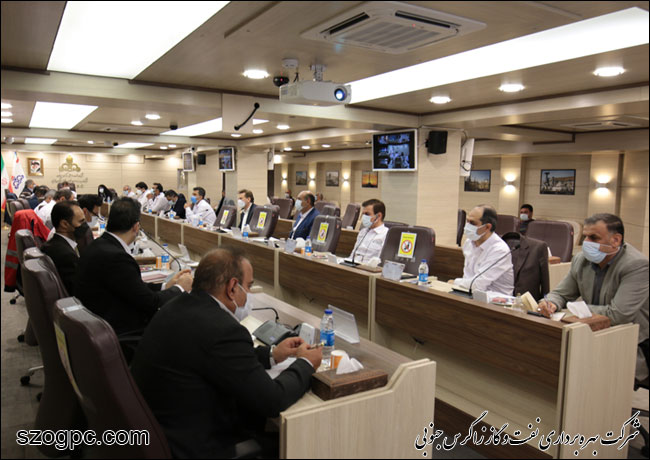 تشریح برنامه های آتی و تجلیل از کارمندان نمونه و برگزیدگان قرآنی 10