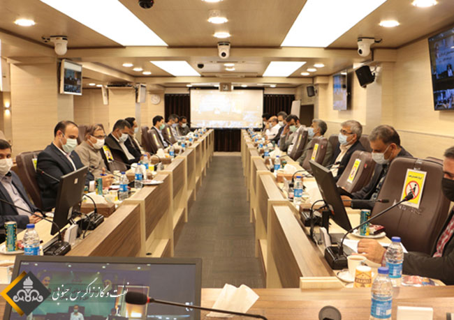 تکریم مهندس حمید ایزدی مدیرعامل پیشین شرکت بهره‌برداری نفت و گاز زاگرس جنوبی 7