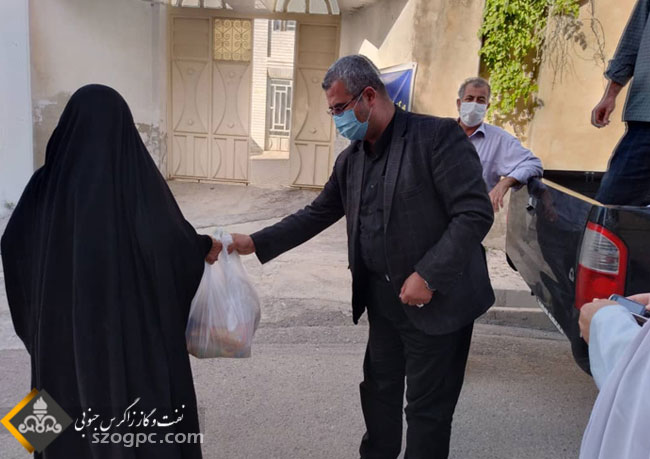 توزیع ۳۰۰ بسته معیشتی توسط بسیج شرکت نفت مناطق مرکزی ایران 10