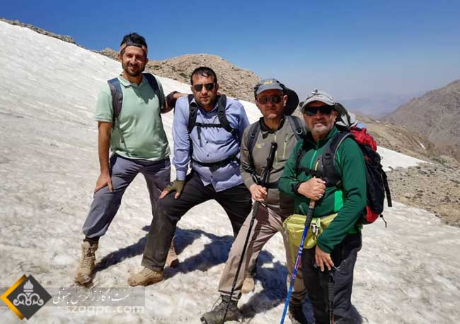 صعود کوهنوردان زاگرس جنوبی به قله ۴۱۵۰ متری برف کرمو رشته کوه دنا 3