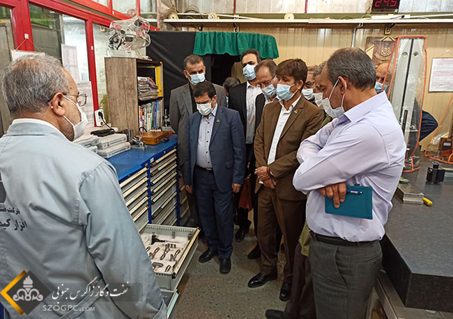 بازدید مدیرعامل زاگرس جنوبی از شرکت های سازنده تجهیزات صنعت نفت در منطقه ویژه اقتصادی شیراز 11