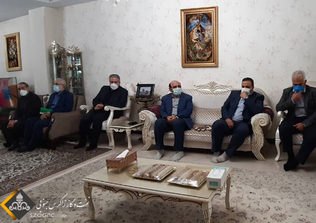 جمعی از مدیران صنعت نفت با خانواده یکی از جانباختگان حادثه چشمه خوش دیدار کردند 5