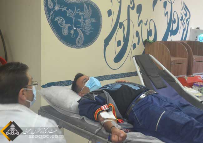 کارکنان زاگرس جنوبی در آستانه دهه امامت و ولایت ۳۰ هزار سی سی خون اهدا کردند