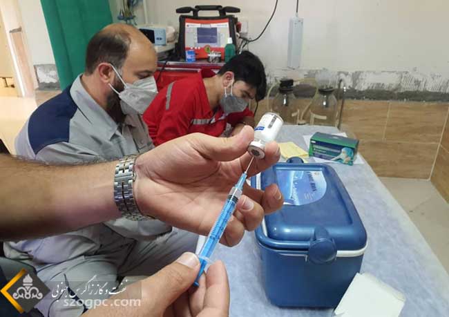 واکسیناسیون کارکنان شرکت بهره برداری نفت و گاز غرب آغاز شد