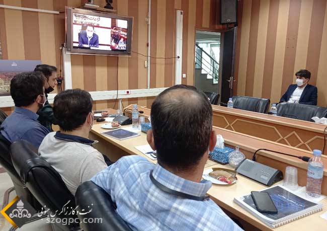 جلسه پیش بینی بهره دهی چاههای شرکت نفت مناطق مرکزی ایران / غرب 13