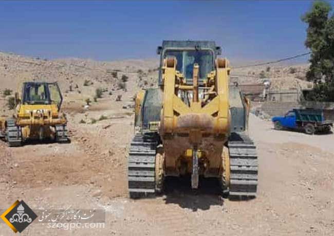 عملیات خاکبرداری و تسطیح زمین یک باب مدرسه ۱۲ کلاسه 1