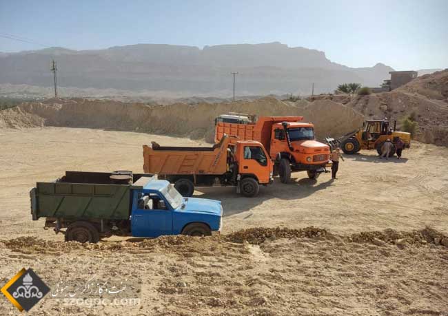 عملیات خاکبرداری و تسطیح زمین یک باب مدرسه ۱۲ کلاسه 7