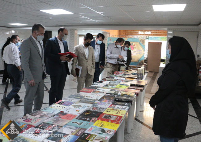 نمایشگاه کتاب 3