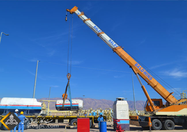 ادامه تعمیرات اساسی سروستان و سعادت آباد همزمان با کاهش دمای هوا ( گزارش تصویری) 11