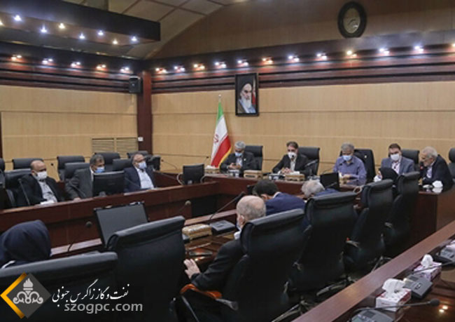تنظیم مقررات پژوهشی صنعت نفت برای گره‌گشایی شرکت‌های دانش‌بنیان‌