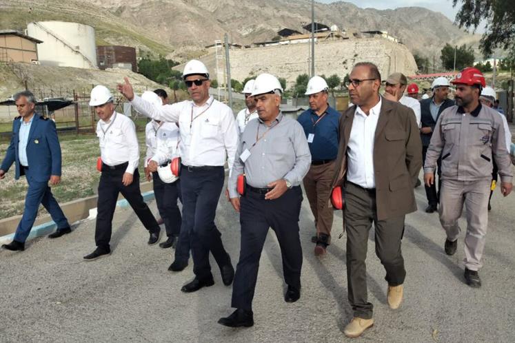 بازدید مدیرعامل شرکت نفت مناطق مرکزی ایران از مناطق عملیاتی نفت شهر و تنگ بیجار