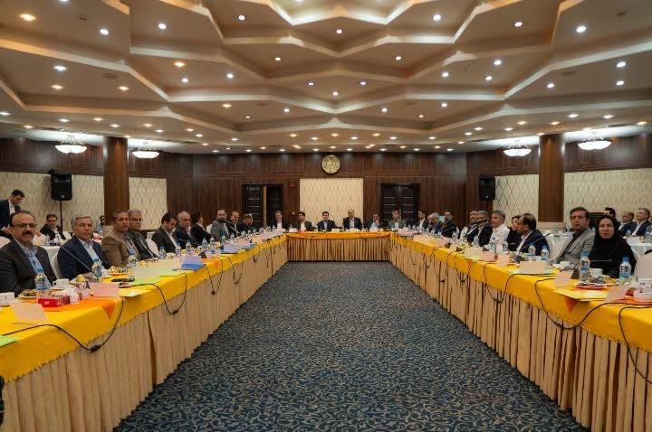 “نشست هم اندیشی” هیات مرکزی گزینش وزارت نفت با مدیران، مسئولین و روسای محترم شرکت های تابعه صنعت نفت در غرب کشور