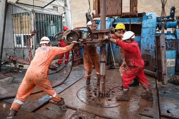 همکاری ملی حفاری و نفت مناطق مرکزی با ۸ دکل فعال