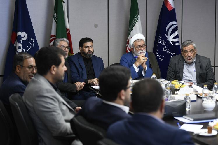 مجلس به‌طور جدی پیگیر حل مشکلات کارکنان صنعت نفت است