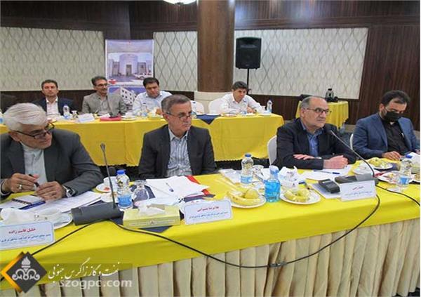 برگزاری نشست مدیر عامل شرکت نفت مناطق مرکزی ایران با مدیرعامل و مدیران نفت و گاز غرب 11