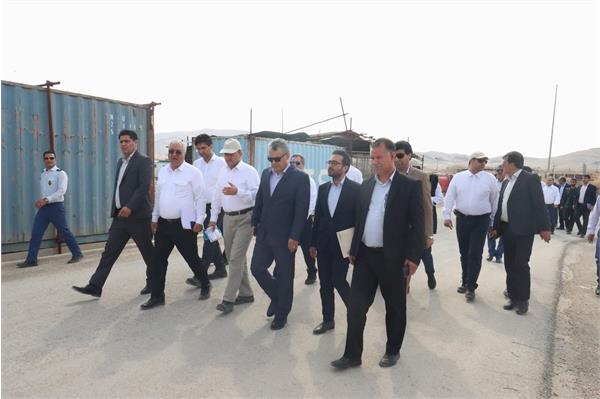 بازدید مدیرعامل نفت مرکزی از میدان نفتی خشت 5