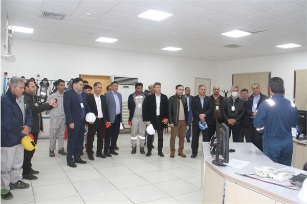 بازدید مدیر عامل نفت مناطق مرکزی از میدانهای گازی تنگ بیجار ، باباقیر و بانکول 6