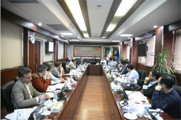 جلسات کارشناسی پیش بینی بهره دهی چاه های نفت و گاز غرب 5