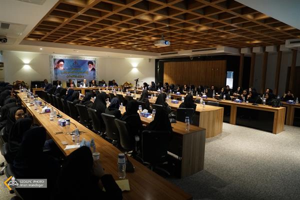 تجلیل از بانوان شاغل در شرکت بهره برداری نفت و گاز زاگرس جنوبی 3