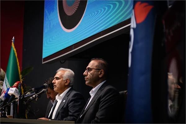 نشست خبری مدیرعامل شرکت نفت مناطق مرکزی ایران 8