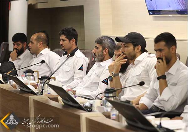 تجلیل از افتخار آفرینان آتش نشان در شرکت بهره‌برداری نفت وگاز زاگرس جنوبی 2
