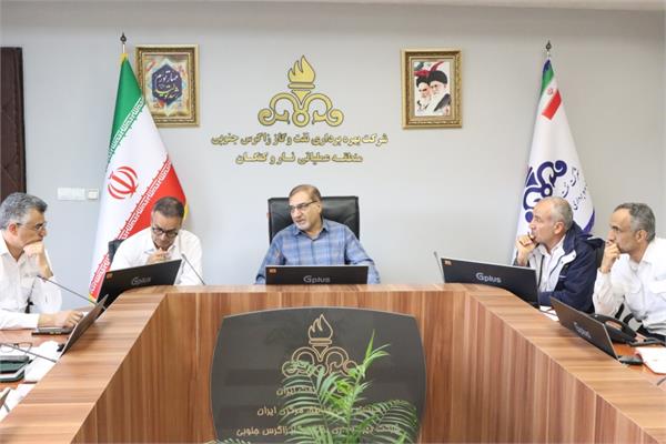 دیدار نوروزی مدیر عامل با کارکنان منطقه عملیاتی نار و کنگان 7