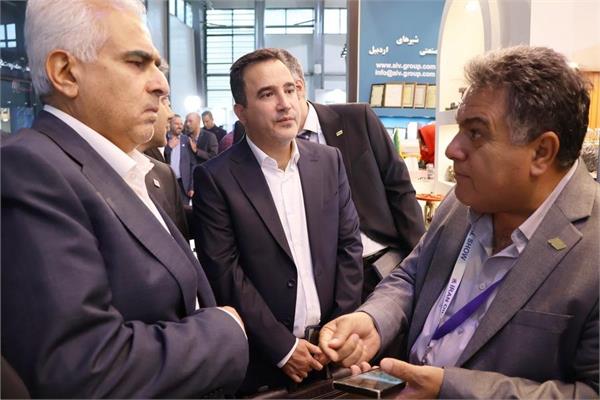 سومین روز بازدید مدیر عامل از بیست و نهمین نمایشگاه صنعت نفت 11