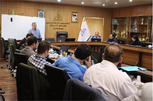 کارگاه تدوین سند مدیریت فوریتهای پزشکی(MERP ) مرتبط با شرکت نفت مناطق مرکزی ایران 12