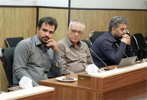 نشست صمیمی رئیس روابط عمومی شرکت ملی نفت ایران با کارکنان روابط عمومی نفت مناطق مرکزی 3