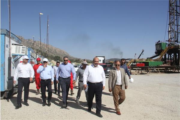 بازدید مدیرعامل نفت‌ مناطق مرکزی ایران از میدان‌های گازی باباقیر و بانکول 5