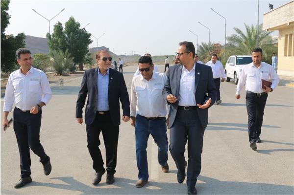 بازدید مدیر عامل شرکت بهره برداری نفت و گاز زاگرس جنوبی ازمنطقه عملیاتی سرخون و گشوی جنوبی 9