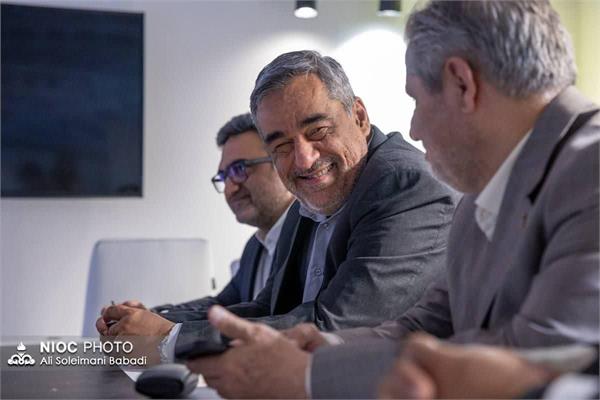 رایزنی نفتی مدیرعامل شرکت ملی نفت ایران با رایزن اقتصادی روسیه در حاشیه نمایشگاه 1