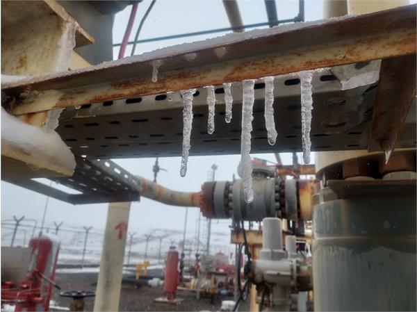 تلاش بی‌وقفه کارکنان شرکت نفت مناطق مرکزی ایران 13