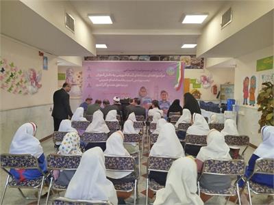 تداوم رویکرد عدالت آموزشی شرکت ملی نفت ایران با توزیع ۲ هزار بسته نوشت‌افزار در مناطق محروم استان کرمانشاه