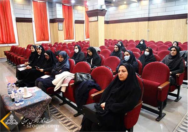 برگزاری نشست تخصصی عدالت جنسیتی در شرکت نفت مناطق مرکزی ایران 4