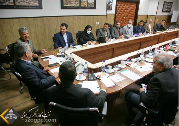 نشست مشترک مدیرعامل شرکت نفت مناطق مرکزی ایران و مدیرامور حقوقی شرکت ملی نفت ایران 2