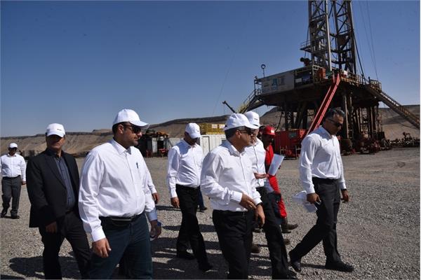 بازدید از طرح توسعه میدان توس مدیر عامل شرکت نفت مناطق مرکزی ایران 15