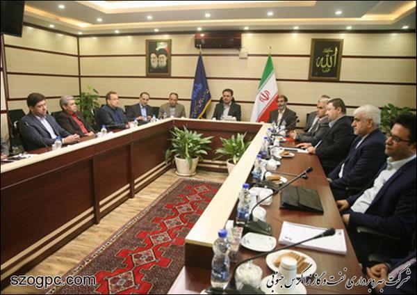 برگزاری مراسم معارفه و تکریم اعضاء هیات مدیره شرکت نفت مناطق مرکزی ایران