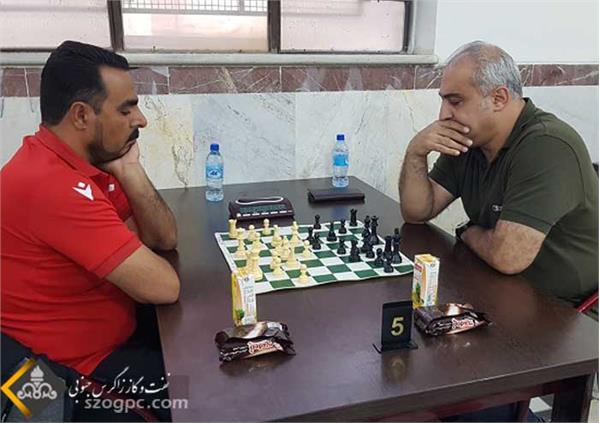 رقابت ورزشکاران در رشته های مختلف اولین المپیاد فرهنگی _ ورزشی شرکت نفت مناطق مرکزی ایران 9