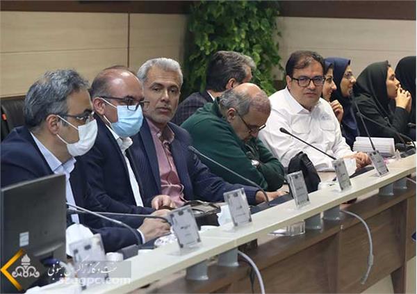 نشست صمیمی سرپرست شرکت زاگرس جنوبی با مدیران  و رؤسای ستادی و عملیاتی در سال جدید 3