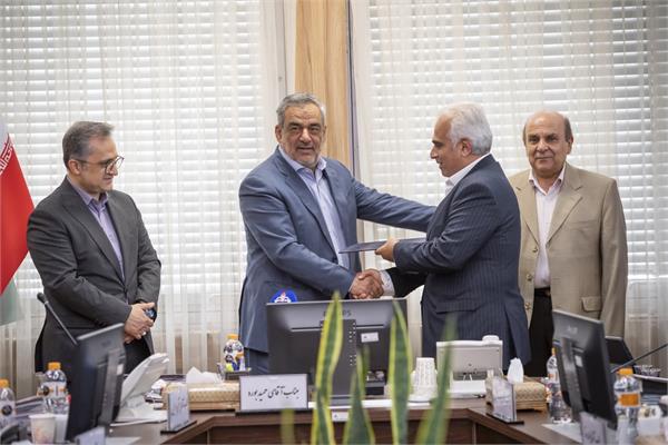 نشست تکریم و معارفه مدیرعامل شرکت نفت مناطق مرکزی ایران 4