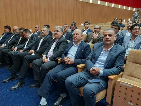 برای اولین بار کسب دو نشان تعالی سازمانی و اهتمام بهره وری توسط نفت مرکزی 5