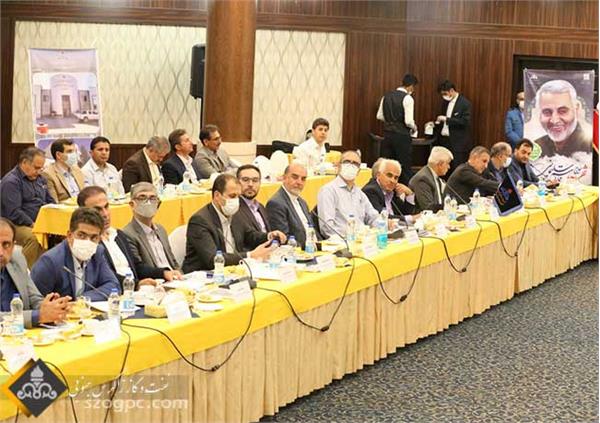 برگزاری نشست مدیر عامل شرکت نفت مناطق مرکزی ایران با مدیرعامل و مدیران نفت و گاز غرب 5