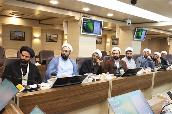 جلسه هم اندیشی روابط عمومی شرکت بهره‌برداری نفت و گاز زاگرس جنوبی 6