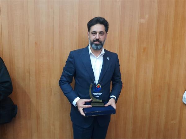 برای اولین بار کسب دو نشان تعالی سازمانی و اهتمام بهره وری توسط نفت مرکزی 4