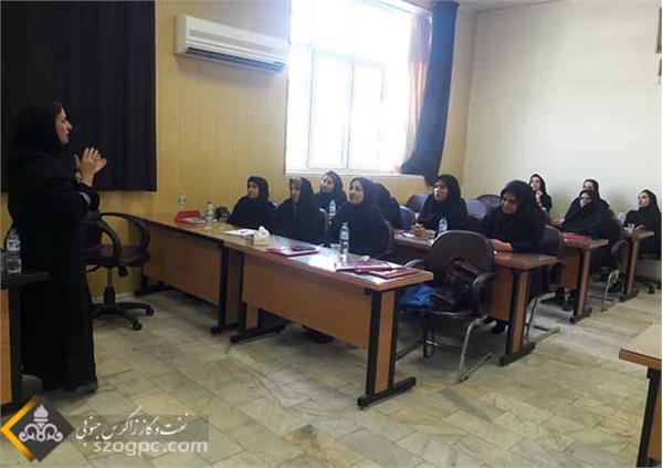 دوره‌ های آموزشی ویژه بانوان شاغل شرکت نفت مناطق مرکزی ایران 7