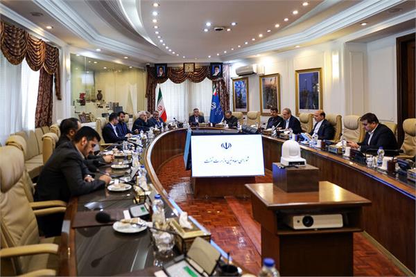 نخستین نشست پاک‌نژاد با شورای معاونان وزارت نفت 4