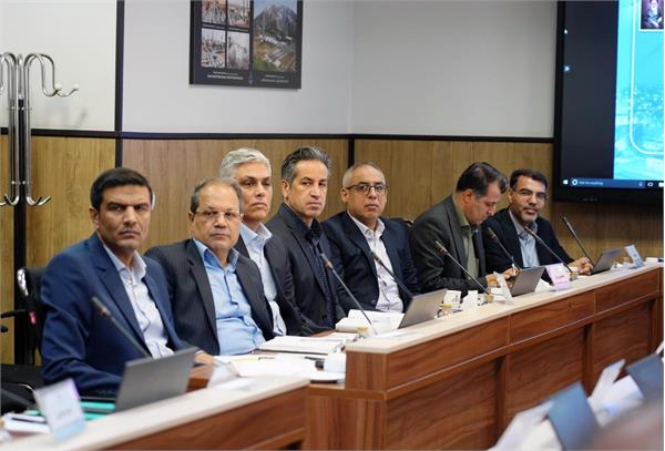 نشست مشترک مدیران شرکت نفت مناطق مرکزی ایران و مدیریت اکتشاف شرکت ملی نفت ایران 25
